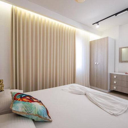 Al Mare Rooms ซารานเดอ ภายนอก รูปภาพ