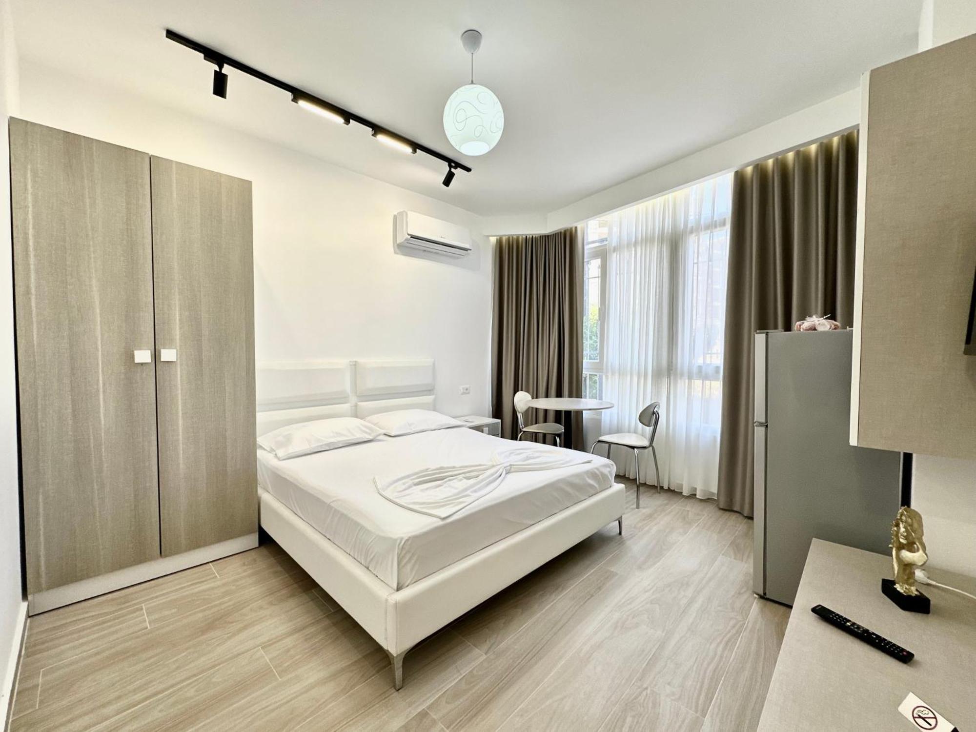 Al Mare Rooms ซารานเดอ ภายนอก รูปภาพ