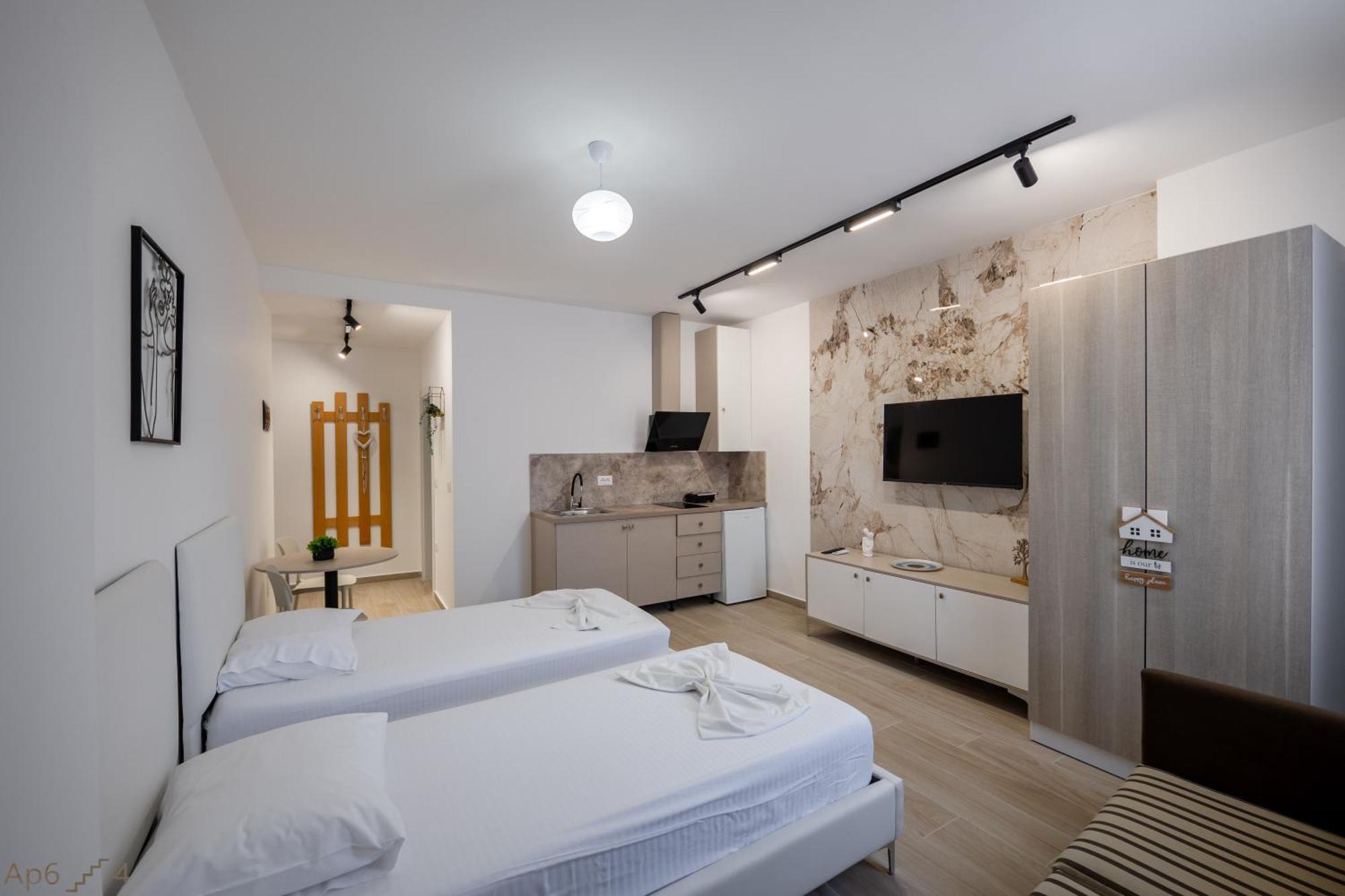 Al Mare Rooms ซารานเดอ ภายนอก รูปภาพ