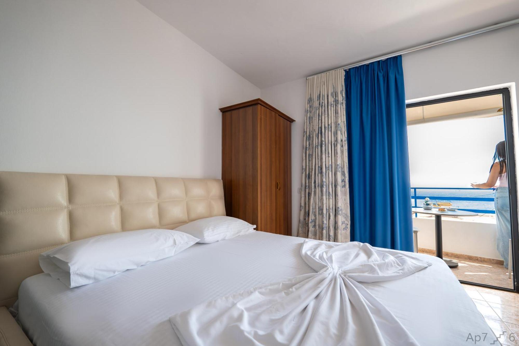 Al Mare Rooms ซารานเดอ ภายนอก รูปภาพ